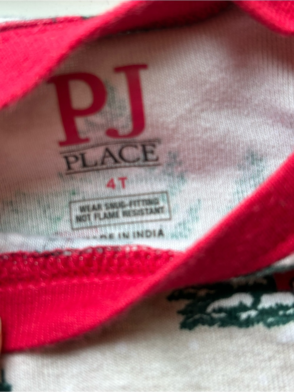 Lot of 5: Thanksgiving and Christmas pajamas (4T) - Picture 3 of 6